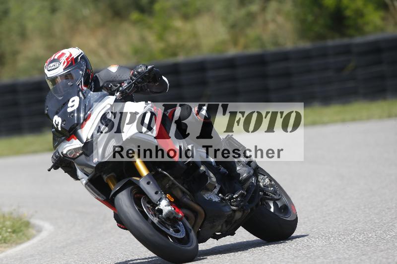 /27 12.06.2025 Ducati Schweiz Trackday Warmup  ADR/gruen-vert/39